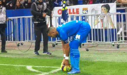 保罗回忆与科比最后谈话，称仍感觉其未离开