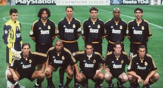 TA：非洲杯抽走曼联整条右路，阿莫林正在研究改打433（TA：非洲杯致曼联右路断档，阿莫林考虑改用4-3-3）