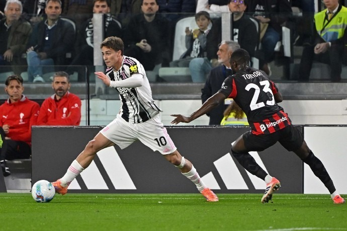 23.34岁，巴萨客战赫罗纳首发平均年龄创队史95年来最低纪录