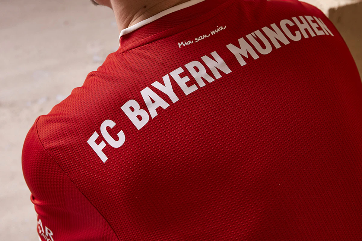 2025／26赛季英超：家中惊变！帕尔默脚趾撞伤缺阵三场（2025／26赛季英超：主场突发变故！帕尔默脚趾受伤将缺席三场）