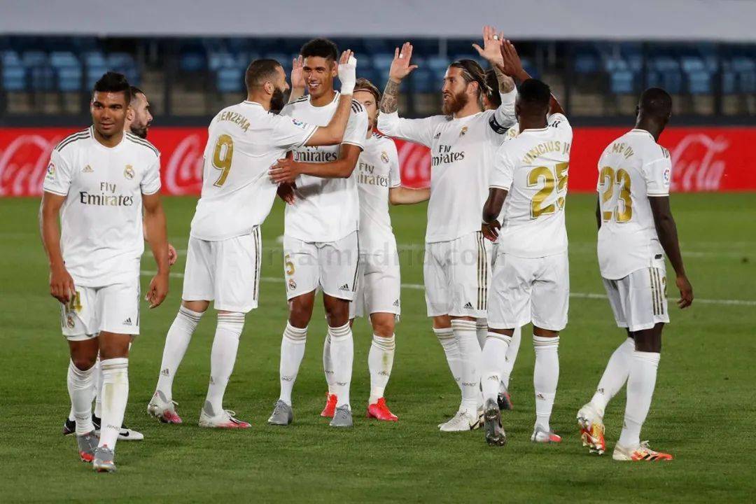 邮报：红军旧将阿格退役后经营污水处理企业，还投资纹身公司