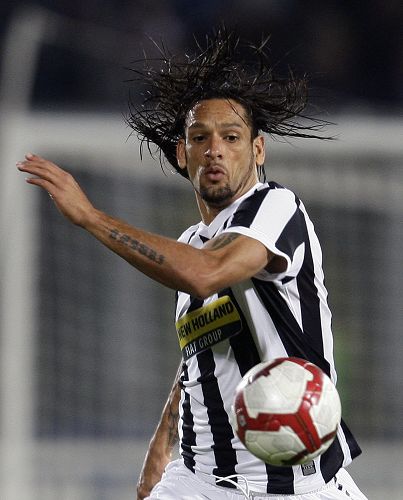 东契奇31+15+11詹皇末节12分，艾顿打爆21中4大帝，湖人力克76人