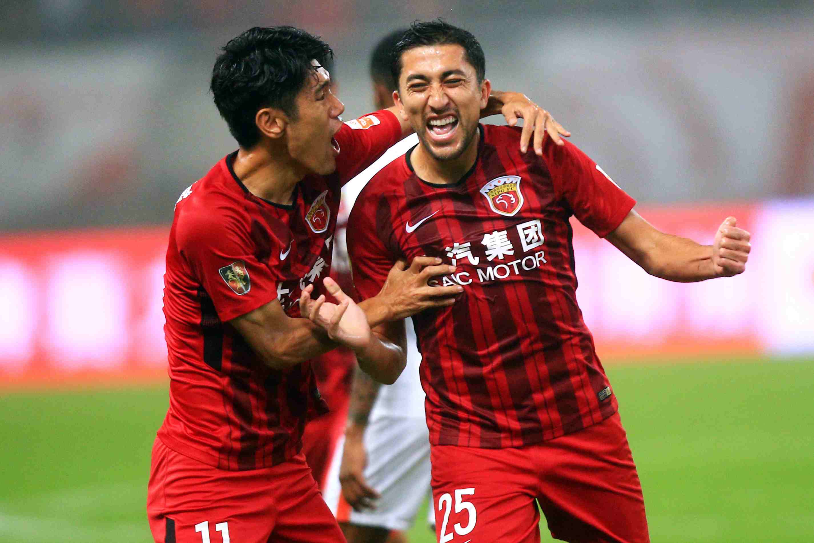 雷霆11月24日以122-95大胜开拓者，杨瀚森打破中国球员NBA得分纪录，展现强大实力。