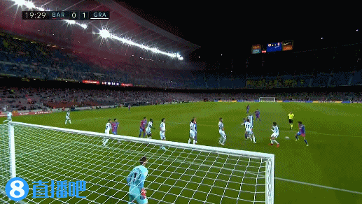 主队近期不败率尚可！海外情报：曼城2-1桑德兰（主队近况不败率可观，海外快讯：曼城2-1战胜桑德兰）