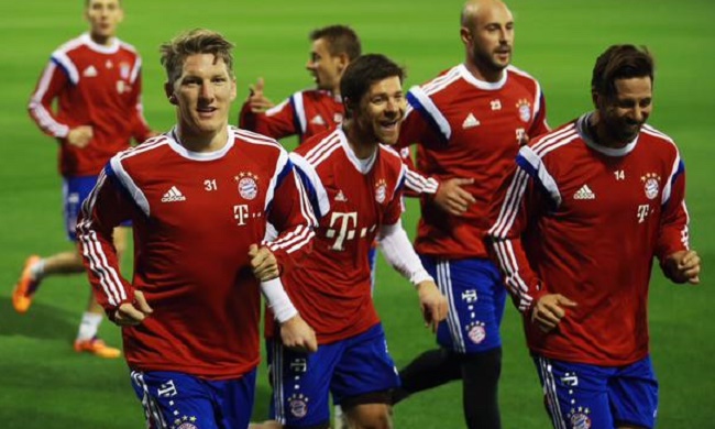 孔帕尼：凯恩和对手的手臂位置几乎一样，这种情况不该判点球