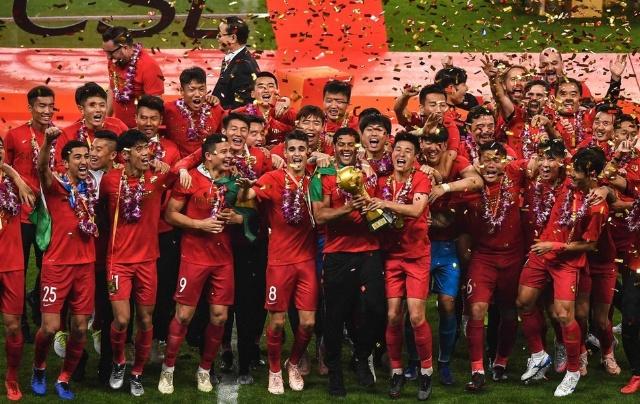 足球转会窗最新消息，欧洲豪门积极引援