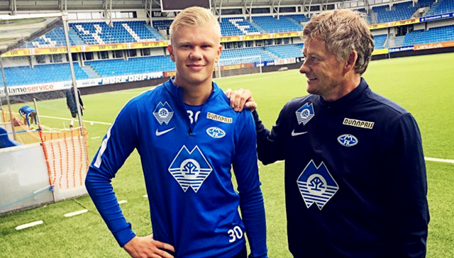 第10个亚军，申花上次拿到中国足球顶级联赛冠军还是30年前（申花第10次屈居亚军，上次问鼎中国顶级联赛已是30年前）