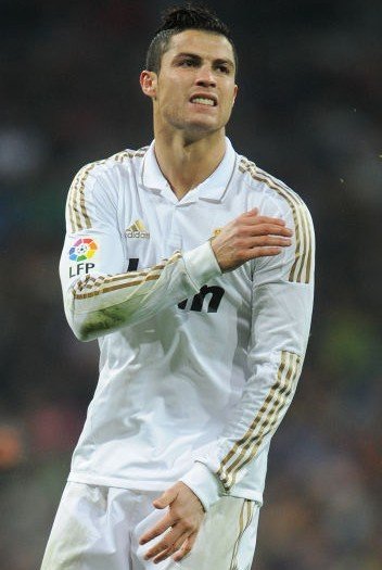 2025／26赛季英超：英超13轮最争气的当属曼联！水晶宫1-2曼联（英超2025／26赛季第13轮：曼联最给力，2-1力克水晶宫）